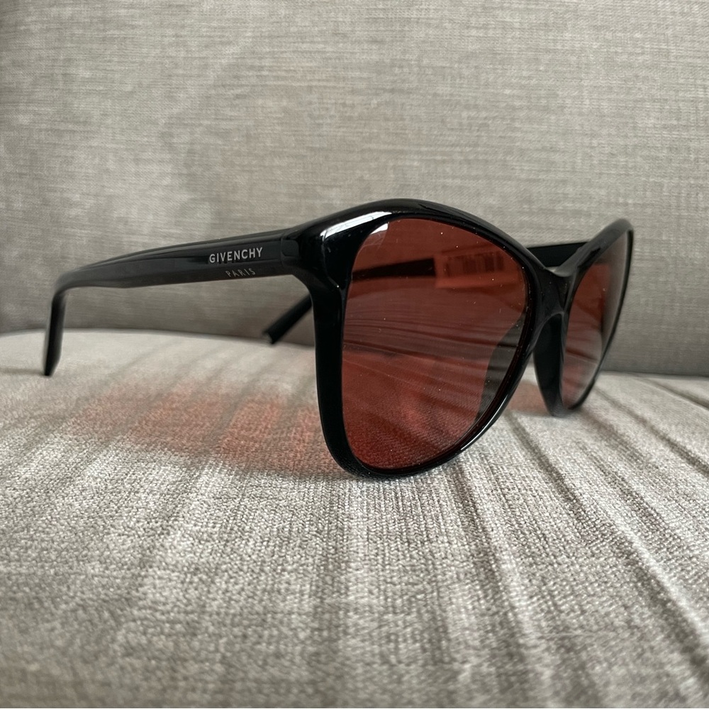 NEW GIVENCHY oversized sunglasses